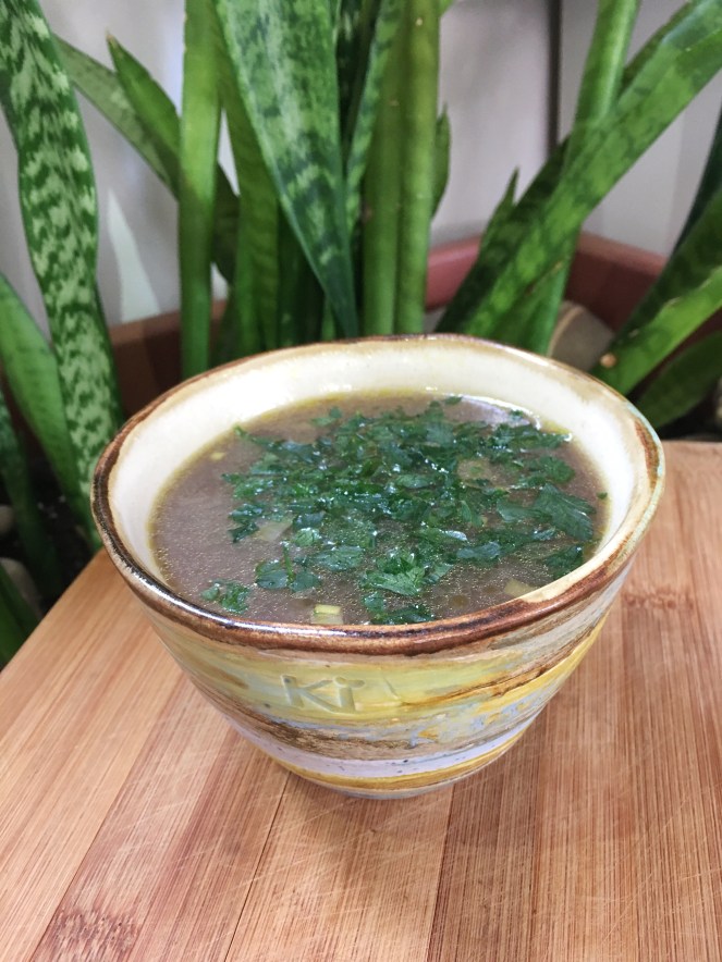 Sopa de miso veraniega