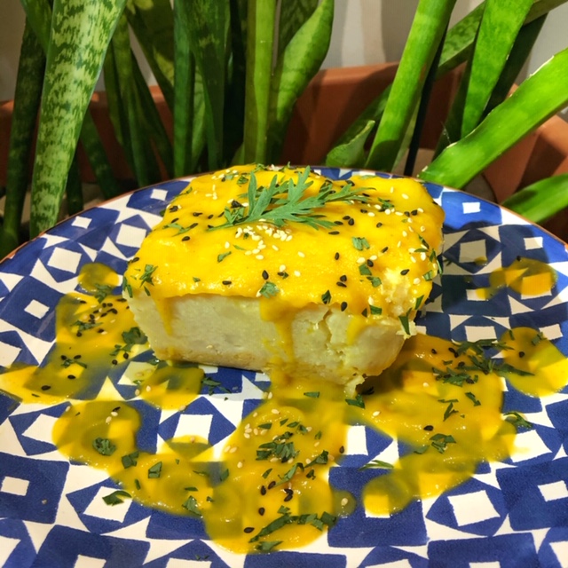 Pastel de mijo, coliflor y garbanzos